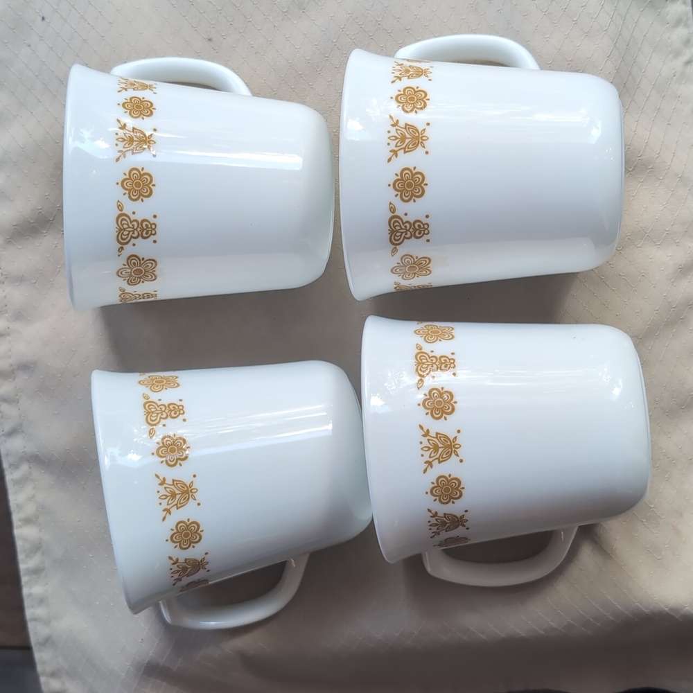 4 Pyrex Vintage Corning Corelle Butterfly Gold Handle Coffee Mugs Cups Set (4)